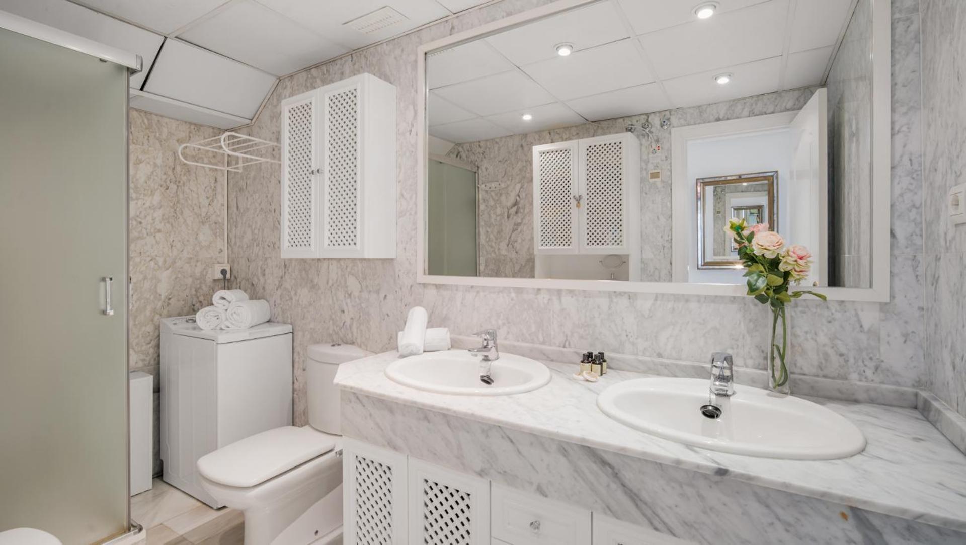 1 Bedroom Apartment, with Sea Views, in Medina Garden - Puerto Banús Marbella Exterior foto